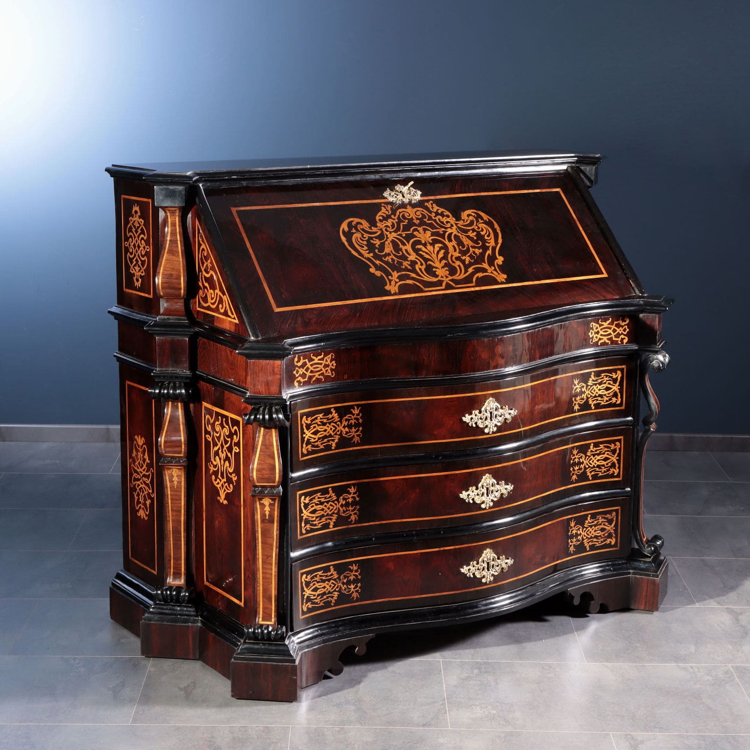Drop-leaf chest of drawers, Rome, second quarter of the 18th century