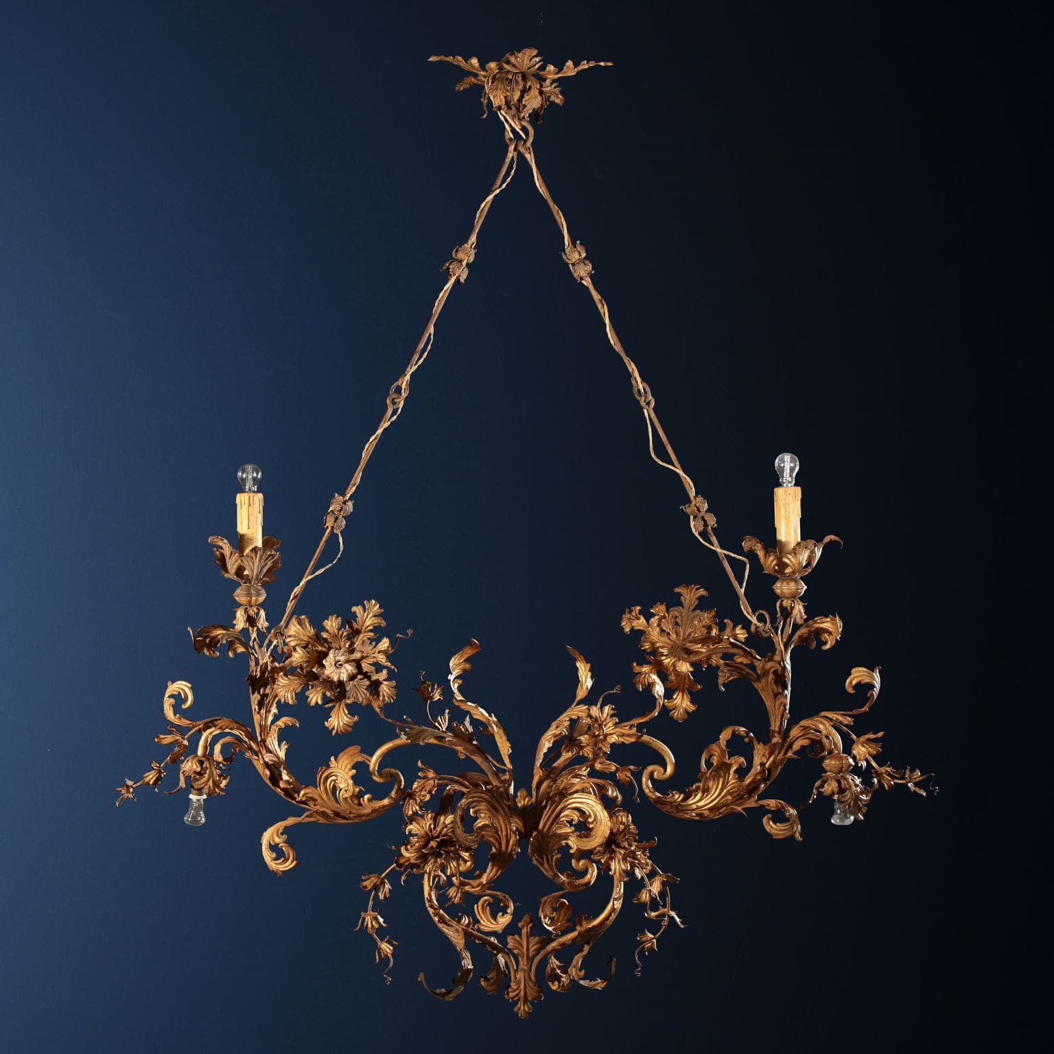 Chandelier from the early 18th century