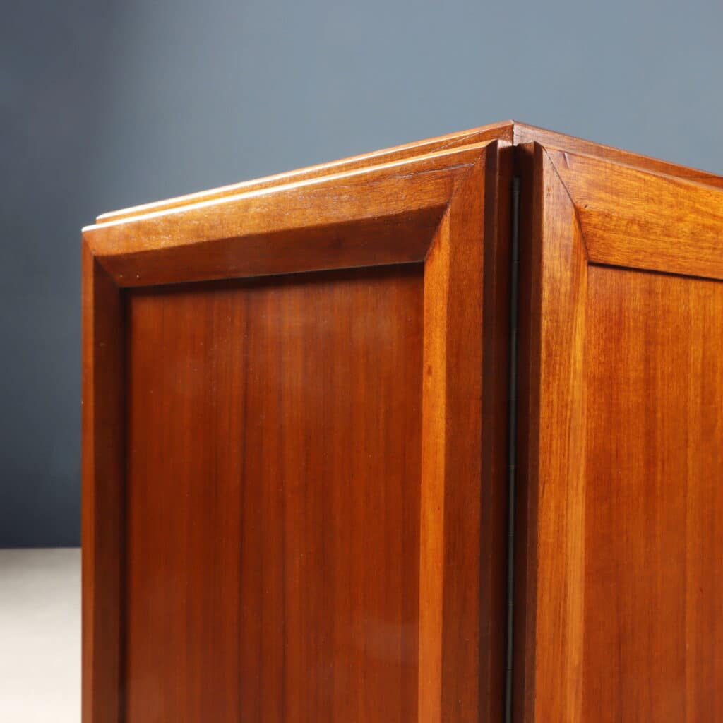 Details of Cabinet model 'MB 15' by Poggi Pavia